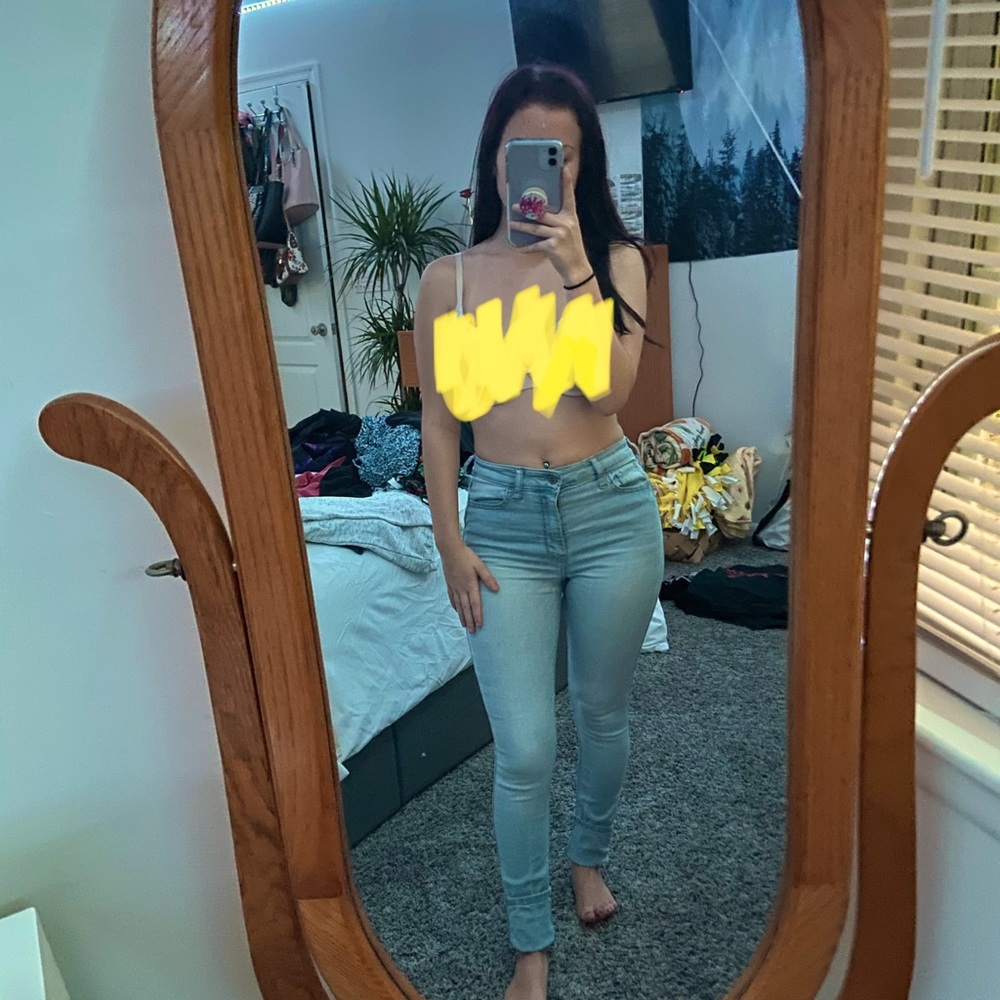 Hollister jeans